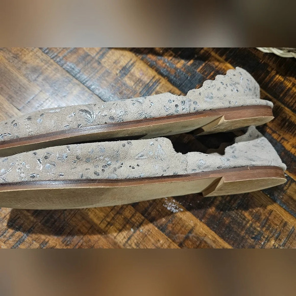 Klub Nico Georgette shoe Pewter Floral Novelty Suede. Size 9 - Picture 6 of 14